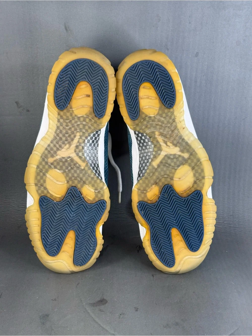 Air Jordan 11 Retro Low 'Snakeskin' athletic sneaker shoes men’s size 13